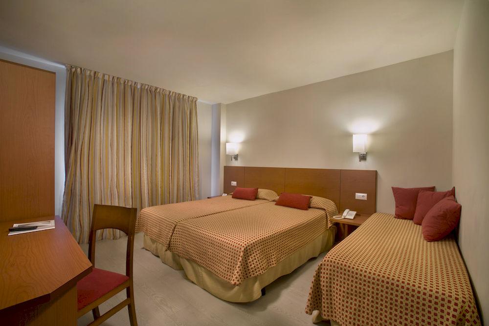 Hotel Mediterraneo 罗萨斯 外观 照片