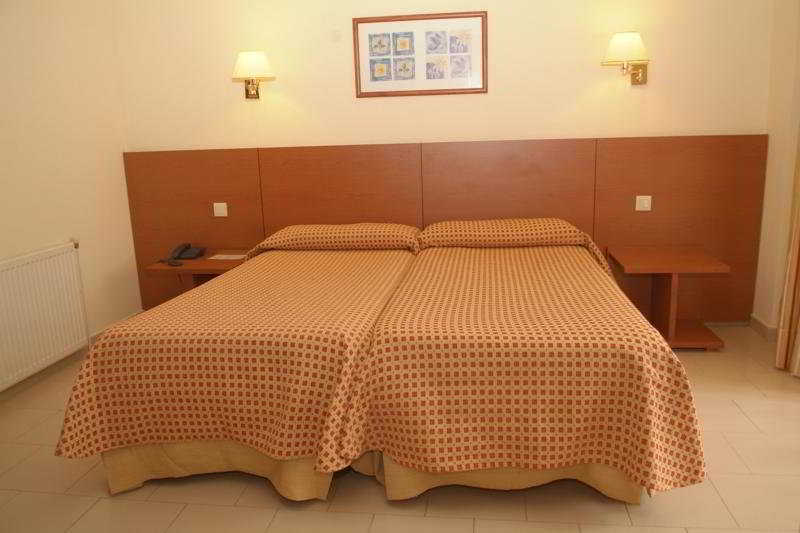 Hotel Mediterraneo 罗萨斯 外观 照片
